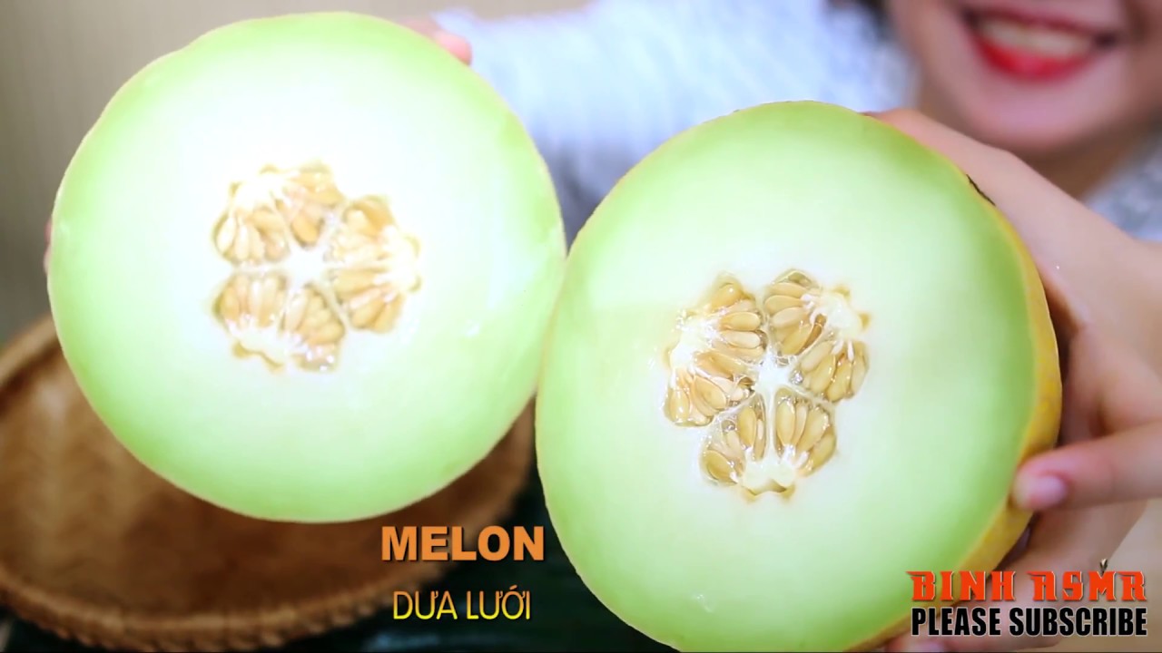 ASMR EATING MELON , EATING SOUNDS | BINH ASMR - YouTube