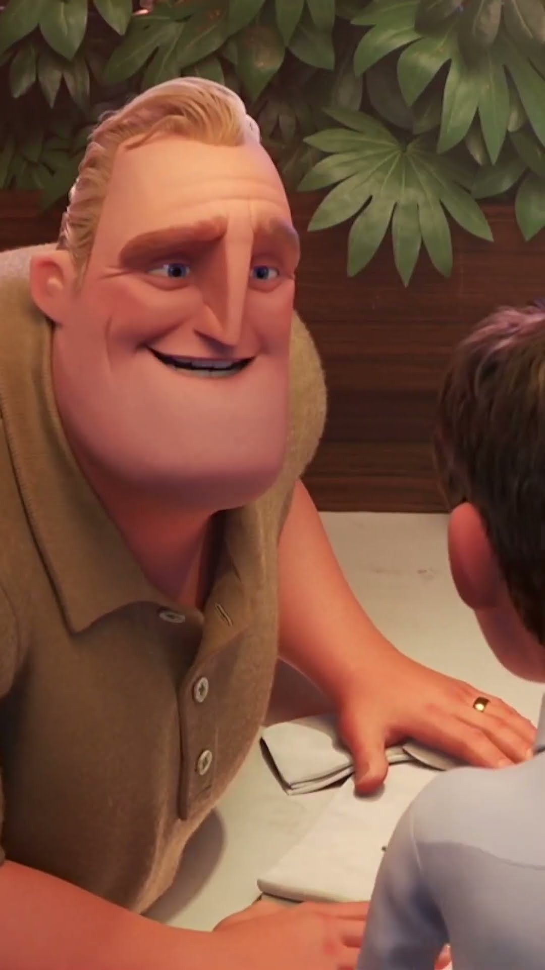 When The Incredibles Eat Out! ? | Incredibles 2 | Disney Kids