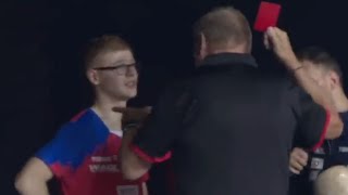 Félix Lebrun receives a red card for throwing a racket!