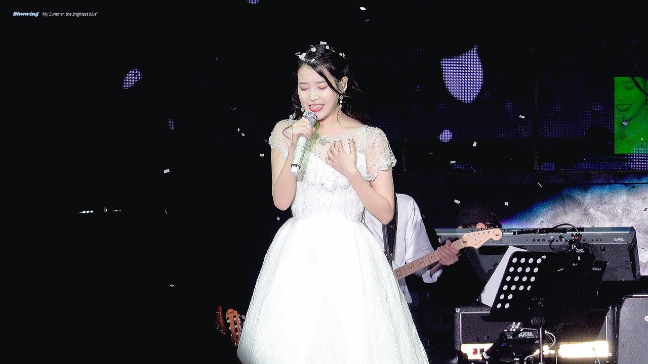 181208  아이유 dlwlrma 홍콩콘서트 이름에게 (Dear Name) 직캠 4K | IU dlwlrma Concert in HongKong IU - Dear Name 4K