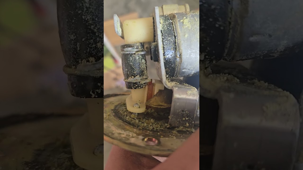 2001 kawasaki vulcan 1500 classic FI fuel pump removal