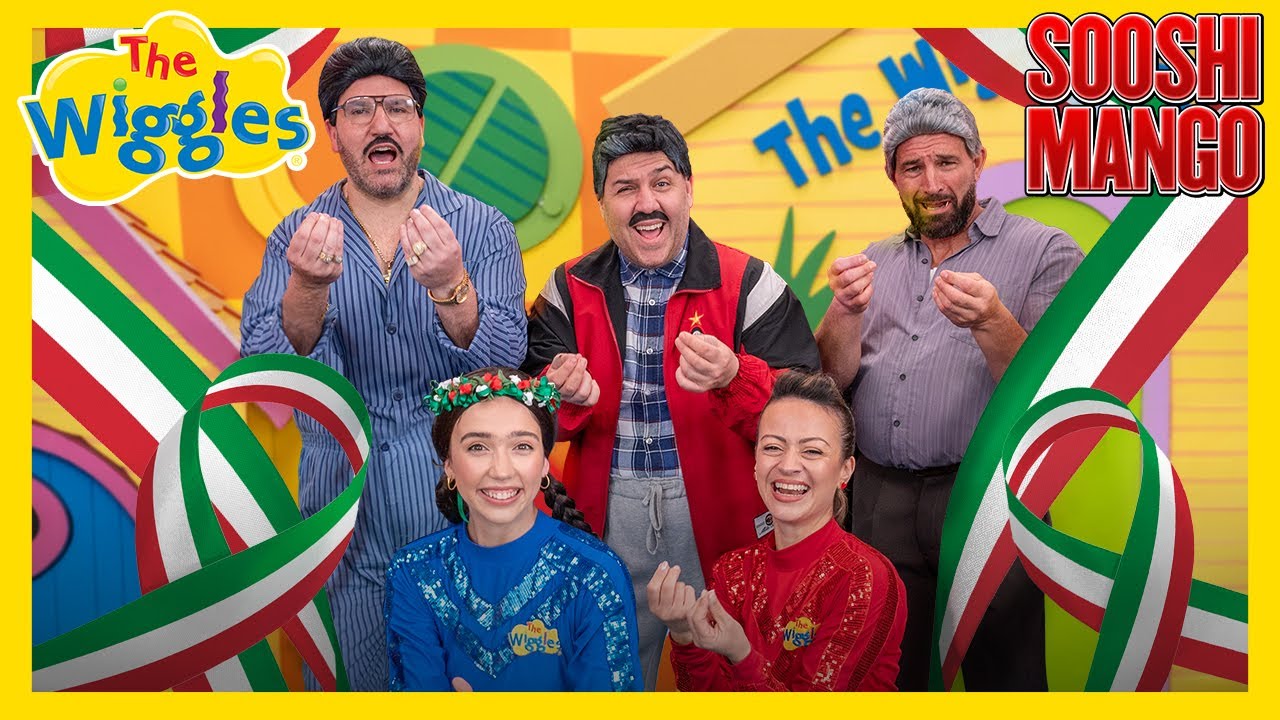 The Wiggles + Sooshi Mango 🎶 Italian Medley 🇮🇹 C'è la luna mezzo mare / Funiculì, Funiculà