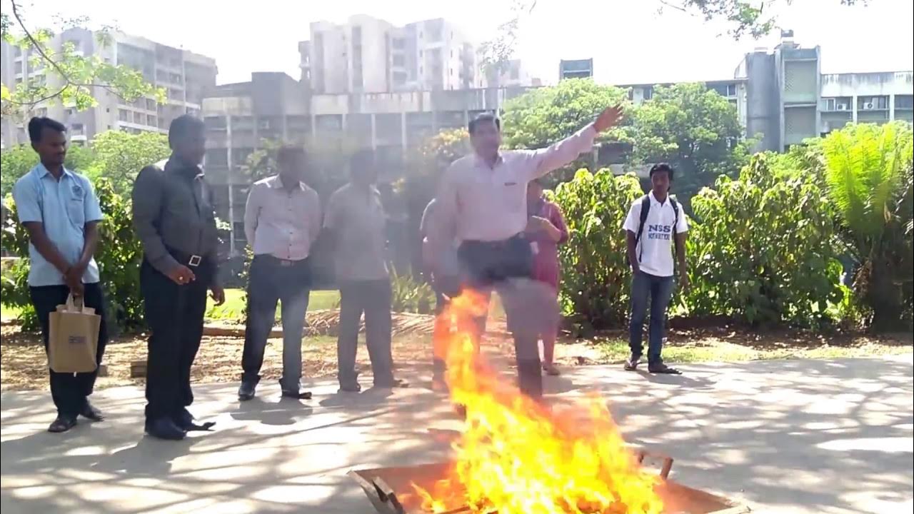 How to use a fire extinguisher.(Hindi) YouTube