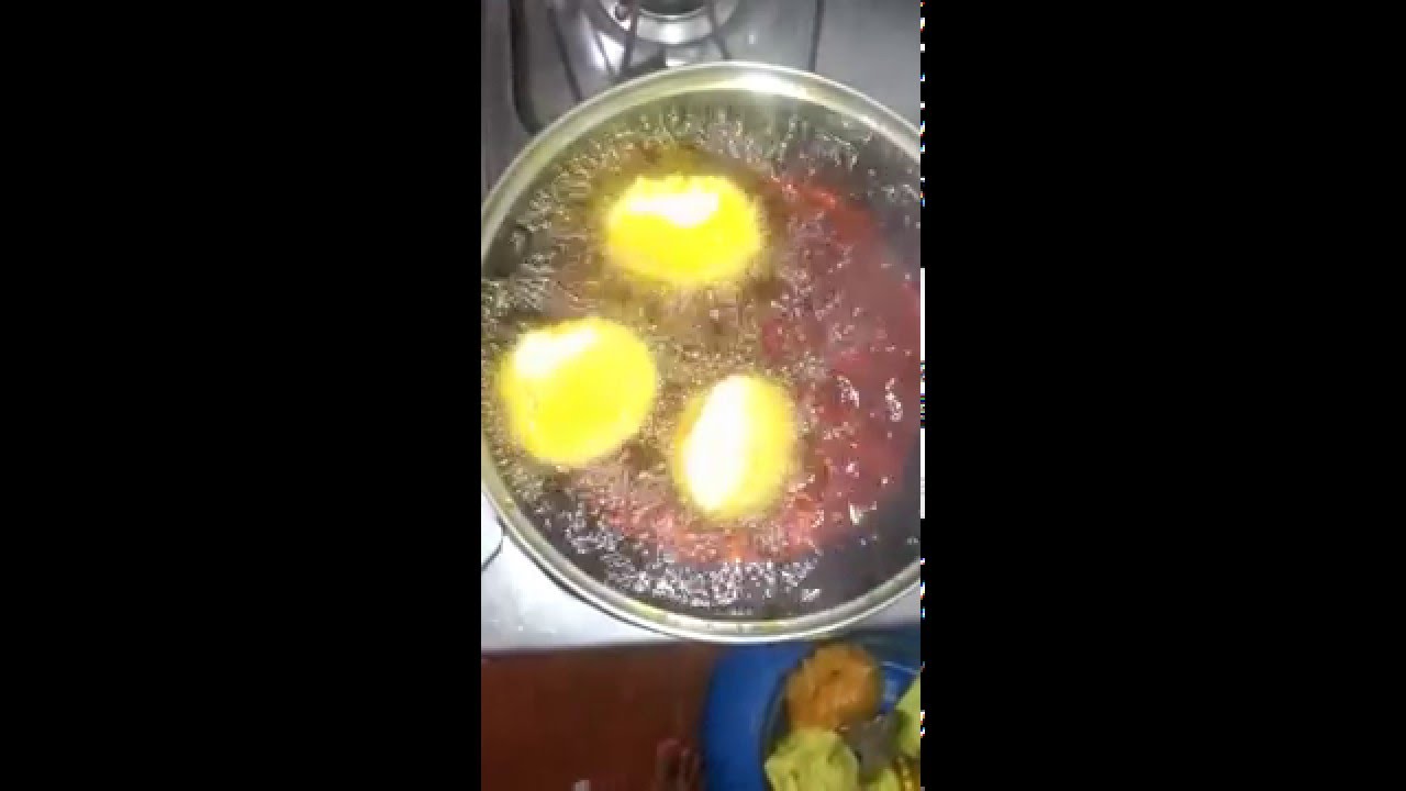 Fritando Acarajé no Azeite da BAHIA