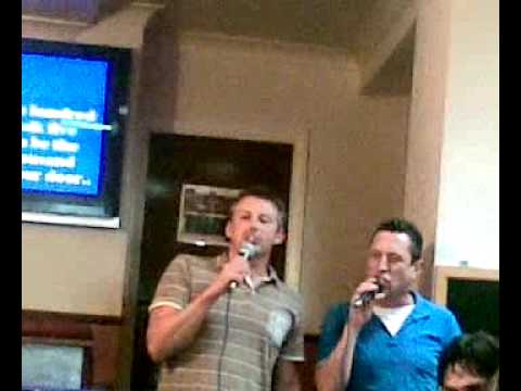 Keith & Paul singing 500 Miles