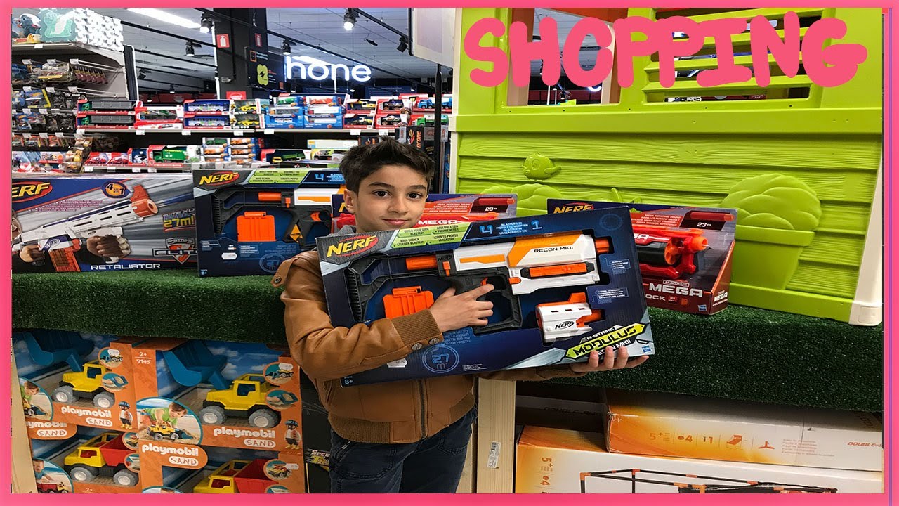 VLOG - SHOPPING FUN AU MAGASIN AVEC ARAM ! - StudioSurpriseToys