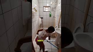 Hoje Eu Mostrei Lavando O Banheiro