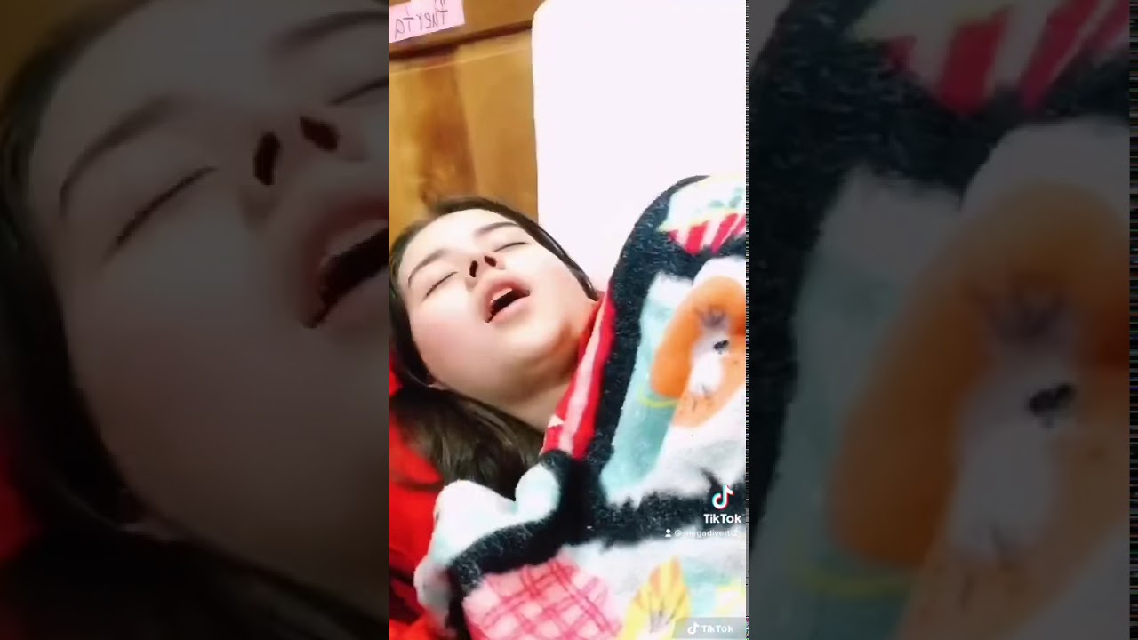 Cuando mi hermana se queda dormida Shorts YouTube