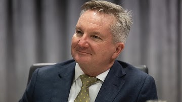 Labor ministers defend Chris Bowen ‘moonlighting’ for UN climate negotiations