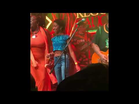Marietti Fialho & Positiva Dub - Mulher preta