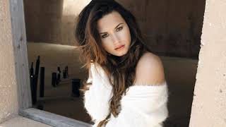 Demi Lovato- Fix A Heart 8D Audio