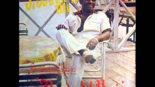 Nando del Perú - Vives en mí / Negrita (1982)