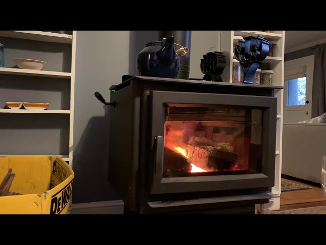 Review of Regency F3500 wood burning stove, a most efficient wood stove to  heat your home (Part A) - YouTube