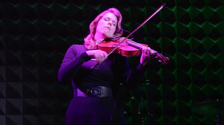 Jessica Meyer "Swerve" for viola and loop station