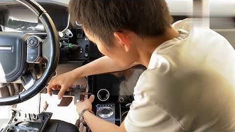 Installation touch screen climate control upgraded for Range Rover Vogue L405