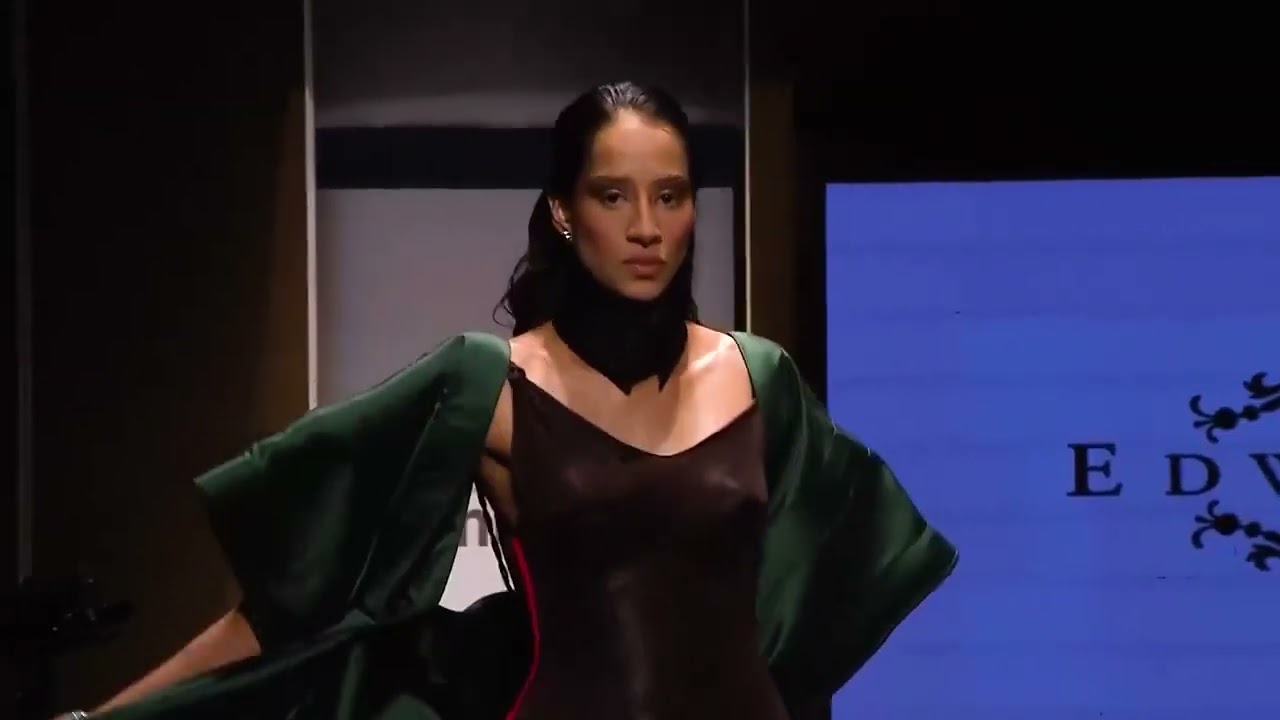 Edwing D'Angelo's FW2023 Runway Presentation (Carousel Video)