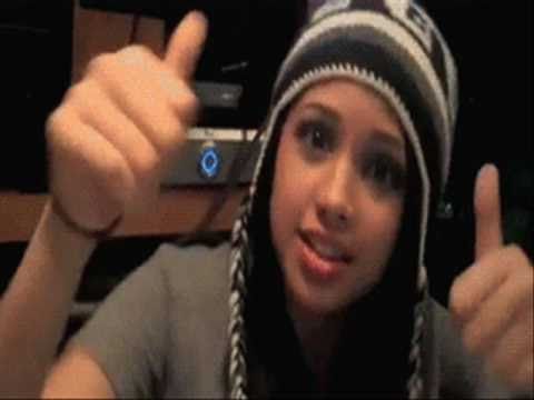 Jasmine V Moments ! ~ Work (: