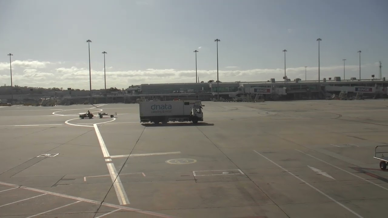Dnata Catering Truck Melbourne Airport