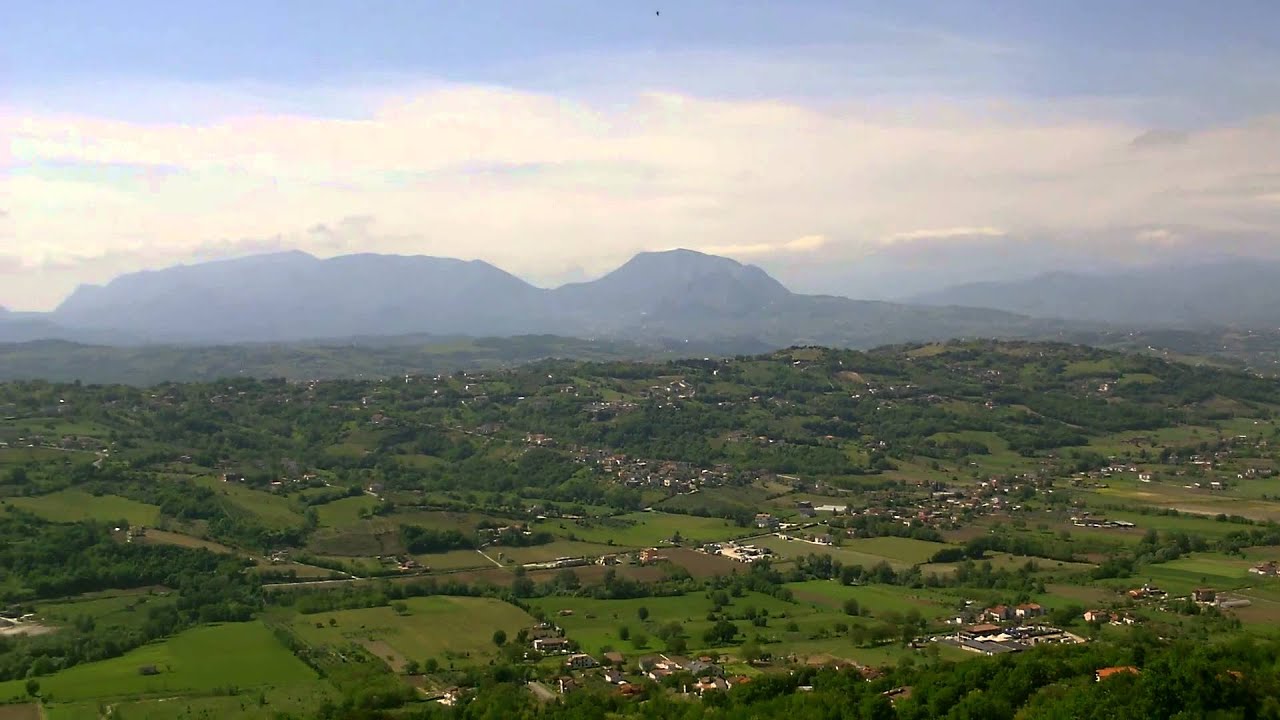 Vista panoramica di Benevento, da Montorsi S. Angelo a Cupolo (BN) YouTube