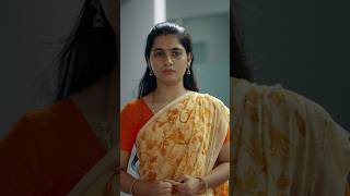 Pondatti Irukumbothu Innoru Ponnu Kita Pesalama... Shortsum L Infinitum Media