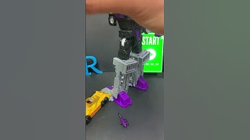 Transforming Transformers Legacy Dragstrip to Menasor arm mode #100episodecountdowntochristmas