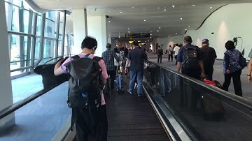 CAPEK JALAN DI TERMINAL KEDATANGAN DI BANDARA ULTIMATE 3 SOEKARNO HATTA
