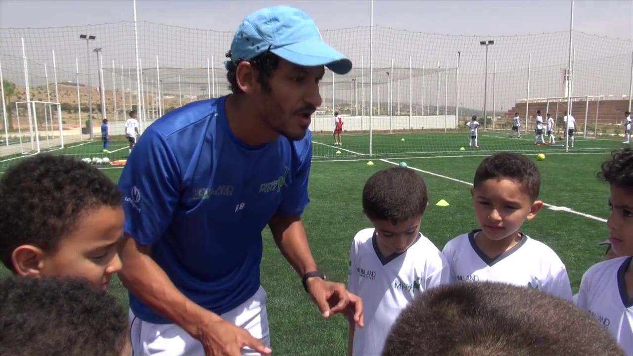 [CLIP] KOORALAND ACADEMY - Les Nouvelles Tenues de l'Académie MH7