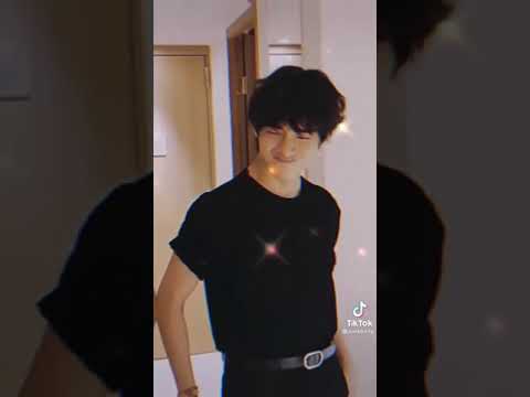  على أغنية المكان بأكمله مظلم