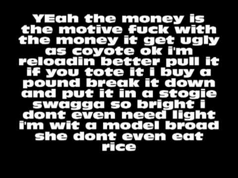 Lil wayne ft gucci- We be steady mobbin (on screen lyrics) dirty