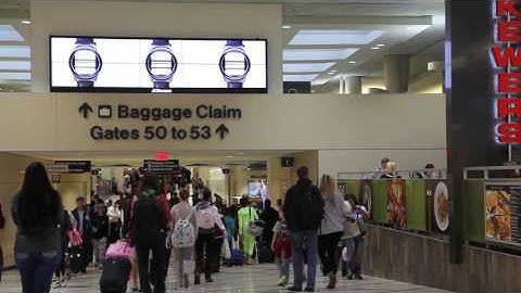 LAX’s Terminal 5 Bridge Media Band | JCDecaux North America