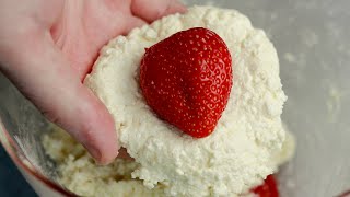 🍓 This is what I make with strawberries and cottage cheese for breakfast!