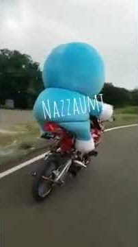 Boneka doraemon