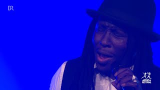 Faada Freddy - No Woman No Cry (29th Africa Festival 2017)