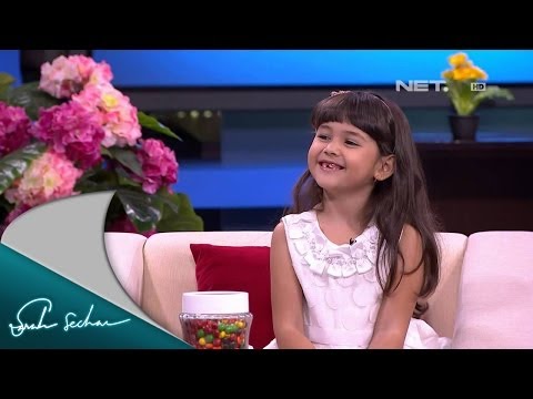 Sarah Sechan - Sandrina memamerkan tas dan koleksi sepatunya