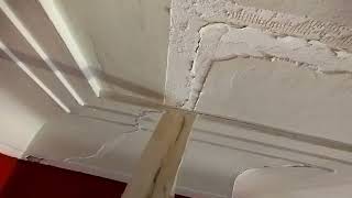 How To Deal With Cracks In Ceilings