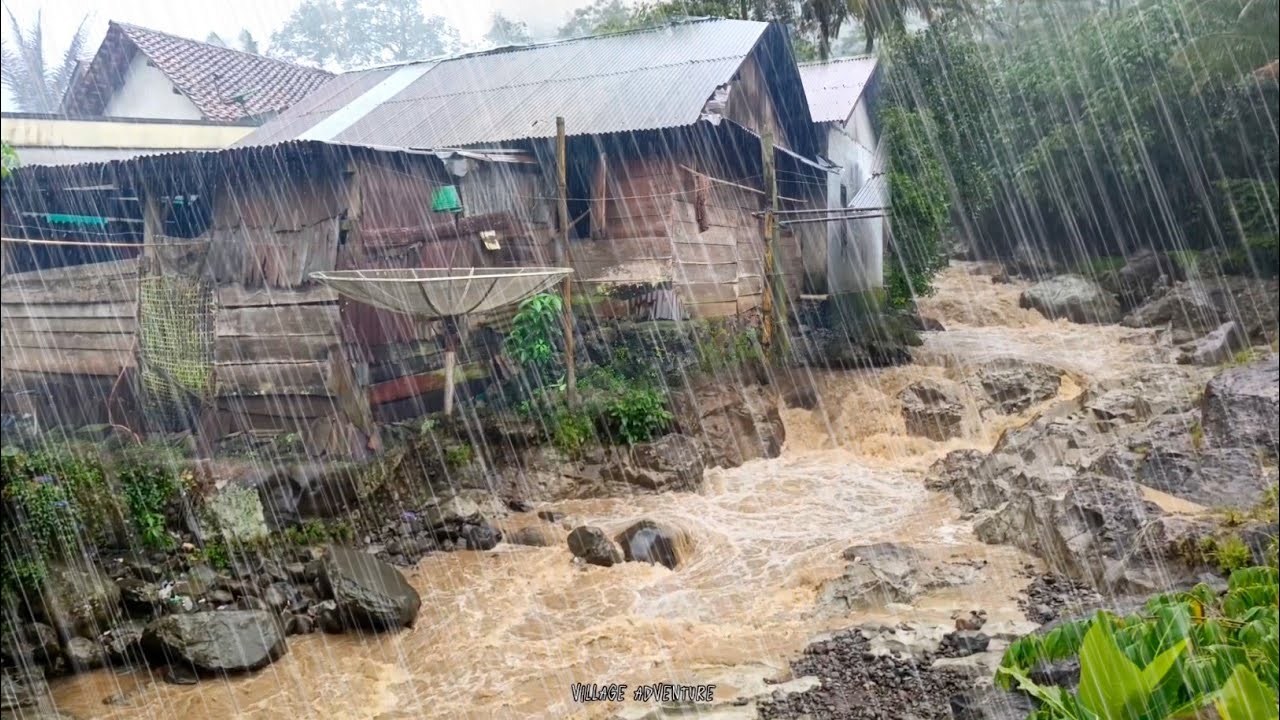 Super heavy rain causes flash floods in very beautiful mountain ...