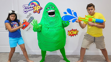 O monstro do Slime invadiu a casa da Maria Clara e JP