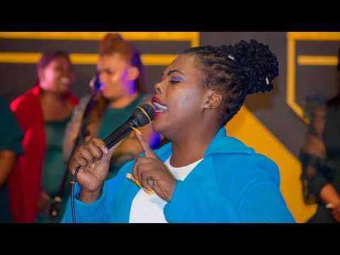 Okuhle Nombebe -
