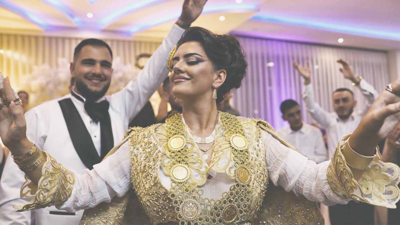 Tradicionalni ulazak mlade uz Tapane!!! I Sota kolo za Dzenetu i Rejhana - veselje Alibasic