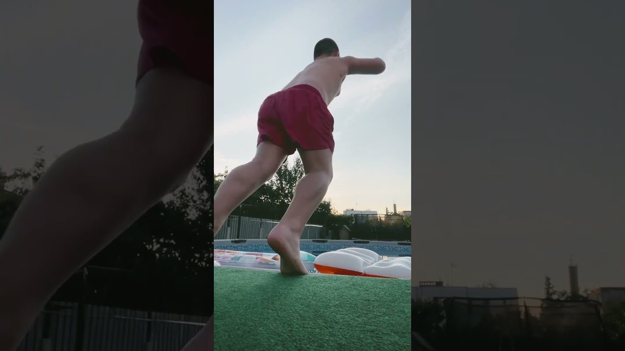 In Een Heel Koud Zwembad Afkoelen Met 30 Graden