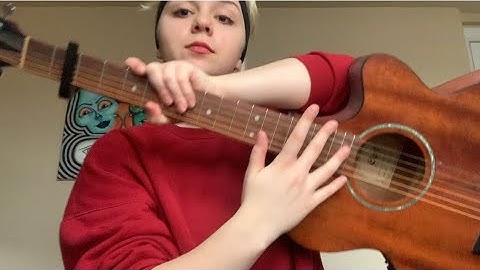 ASMR gentle guitar sounds! (scratching, tapping, strumming)