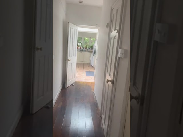 Video 1: communal kitchen