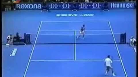 Pete Sampras classic running forehand (part 1)