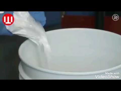 تسائلتم يوما عن كيفية صنع مواد التجميل تابعو الفيديو