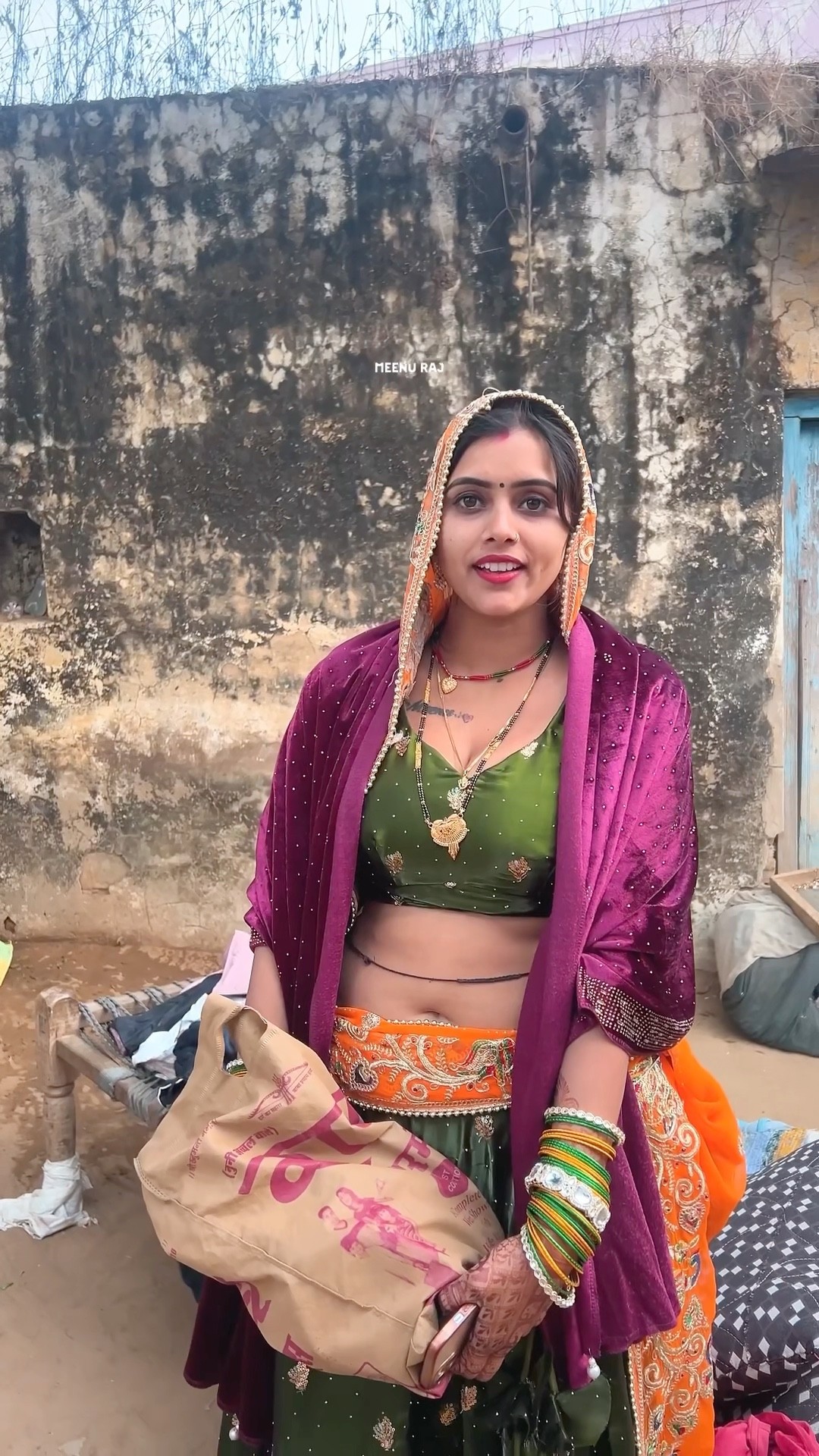 हम जा रहे है चाक पूजने #shorts #meenu #trending #ytshorts #trendingshorts