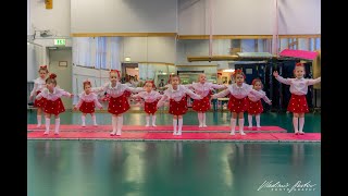 Младшая группа Mili Star Dance. Танец Раз ладошка. Дети 4 года.