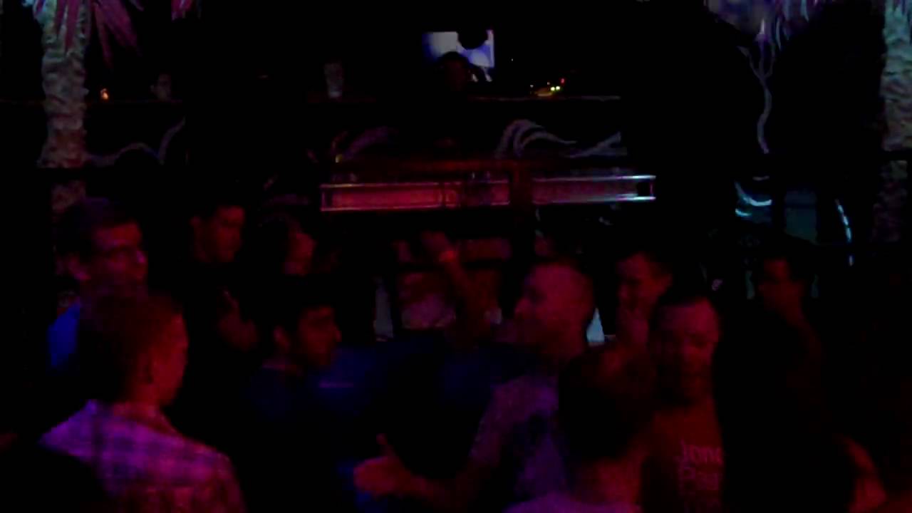 Angelo Petrucci @ Pure 3-19-10......5.MP4