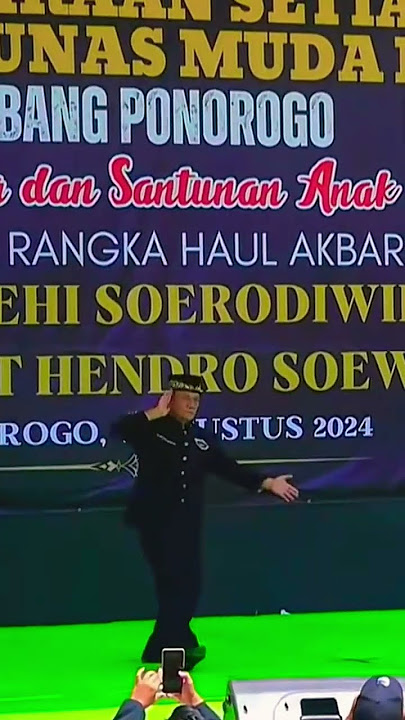 Aksi Seni Pencak Silat Bapak Pengasuh Pencak Silat PSHW TM SH WINONGO STK MADIUN INDONESIA #shorts