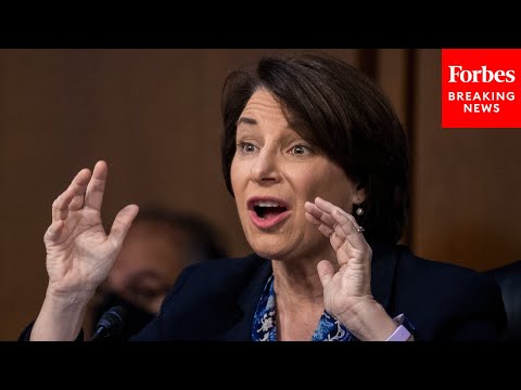 ผลสลากกินแบ่งรัฐบาล วันที่ 1 พย. 2567