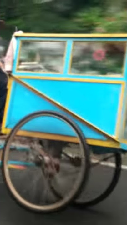 Bakul Getuk Atraksi Lucu